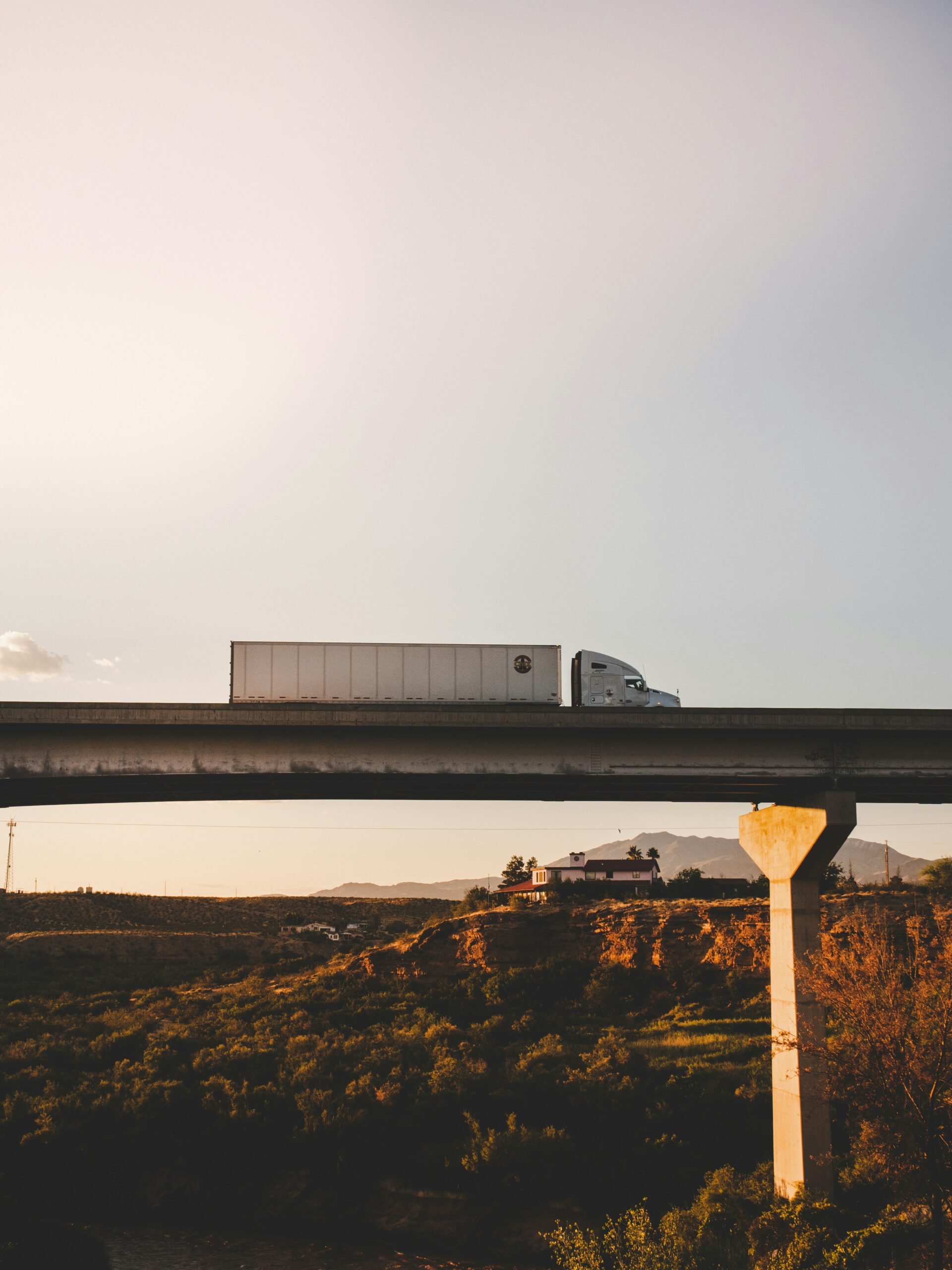 Top 12 Best-Paying Trucking Companies Hiring in Nashville (2025)